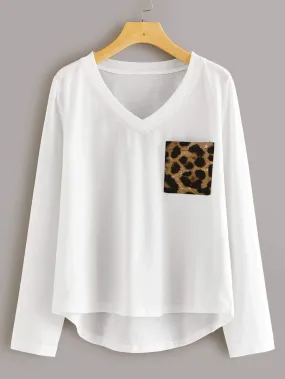 Contrast Leopard V-Neck High Low Hem Tee