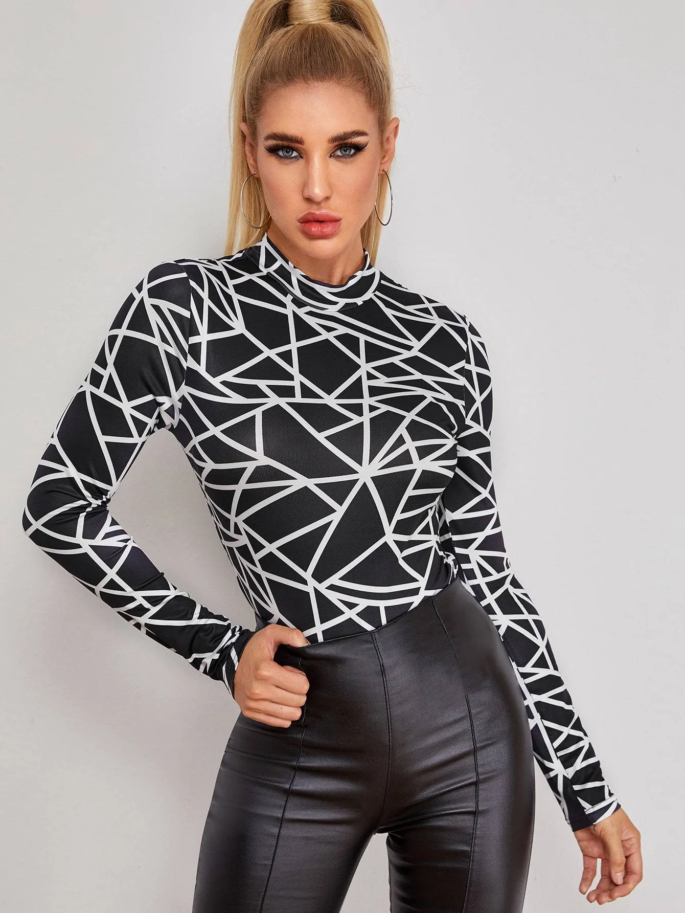 Geo Print Mock-neck Slim Tee