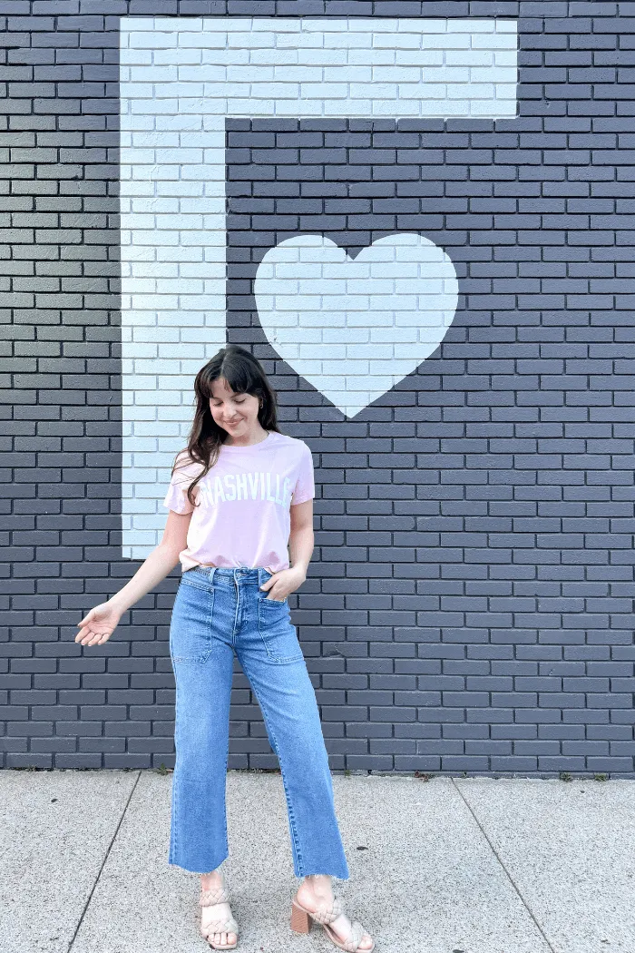 Nashville Basic Tee in Pink