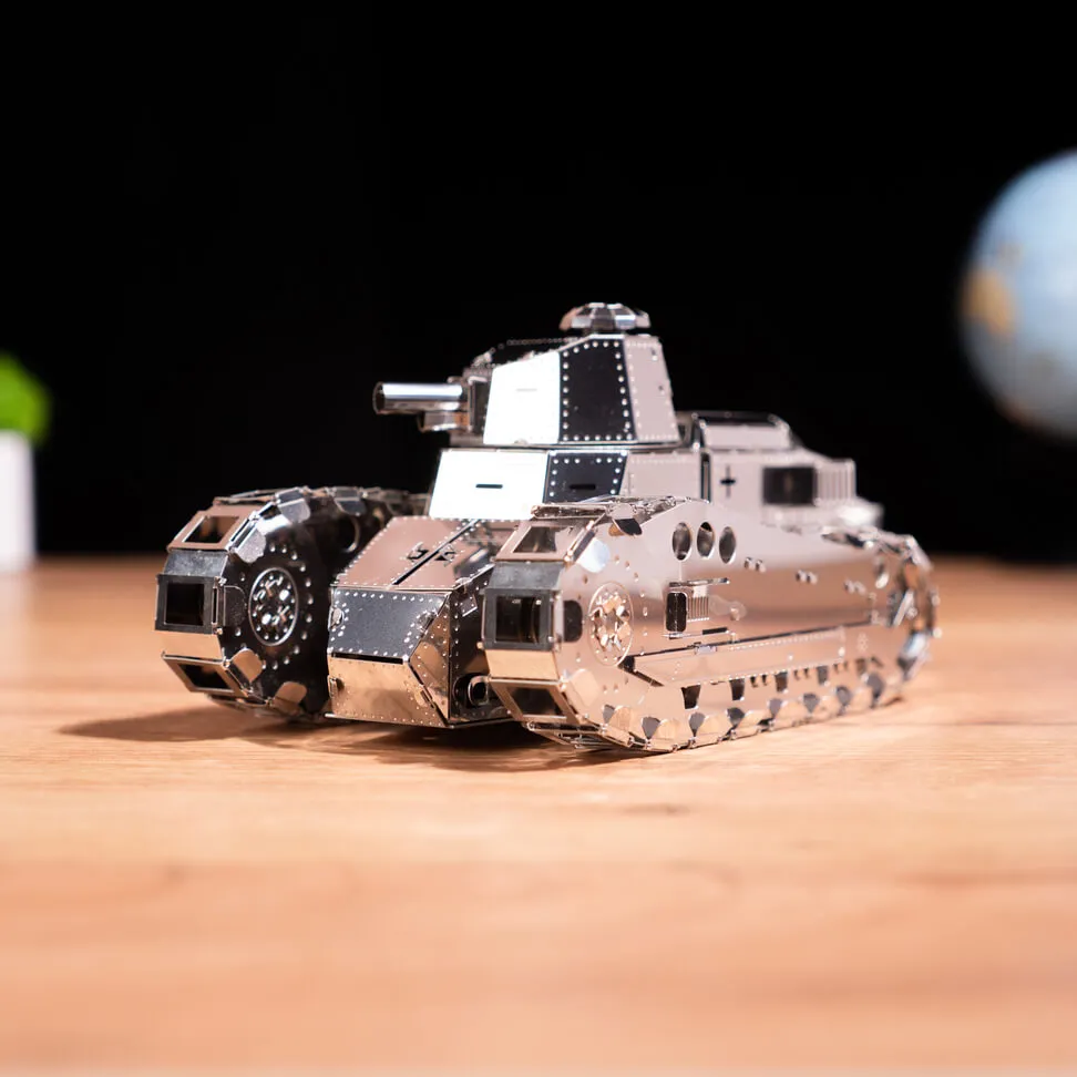 NIMBLE FIGHTER RENAULT FT-17 "Mosquito" TANK