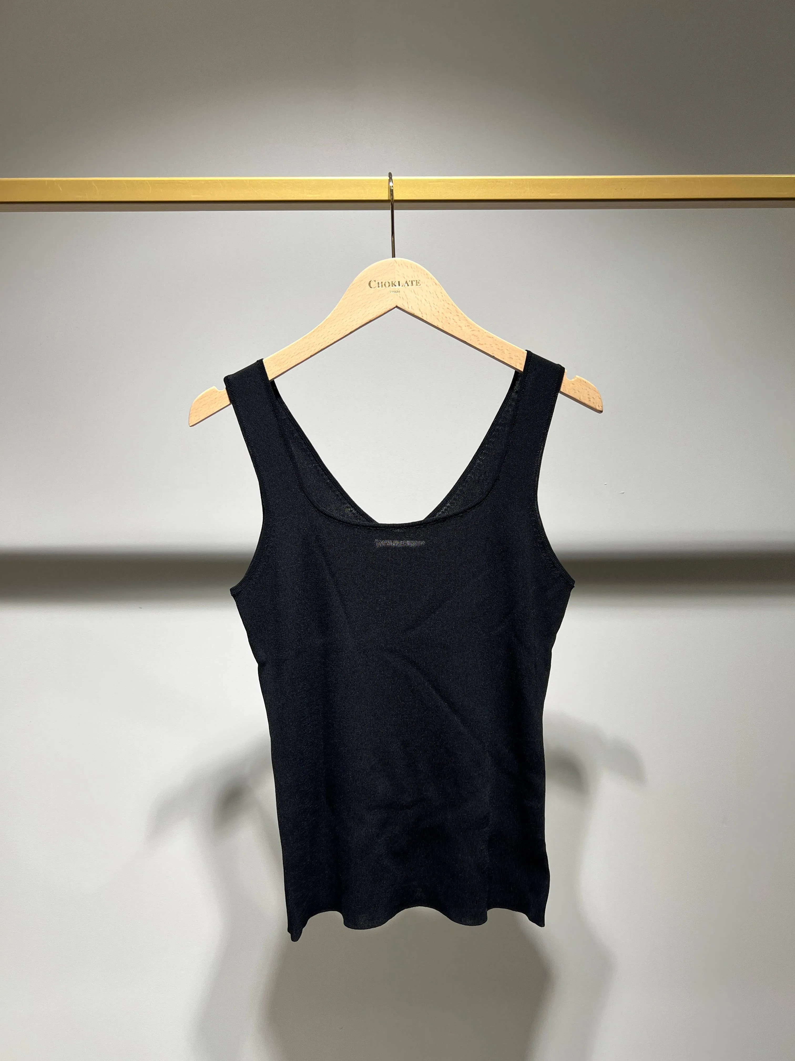 Reversible 2-in-1 V-neck and square neck tank top