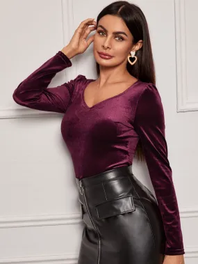 Solid Sweetheart Neck Velvet Tee