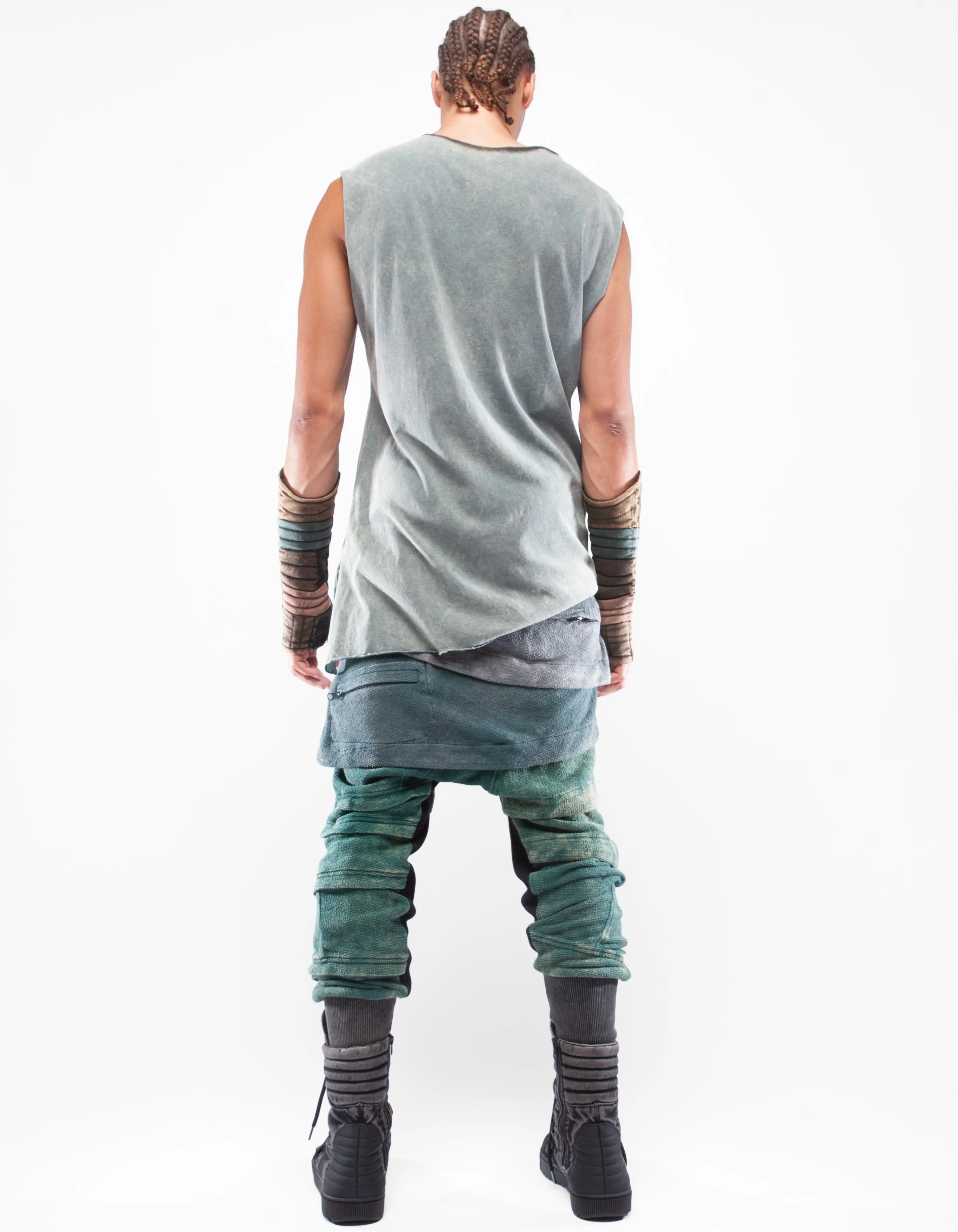 TOP NO SLEEVE TRIBE
