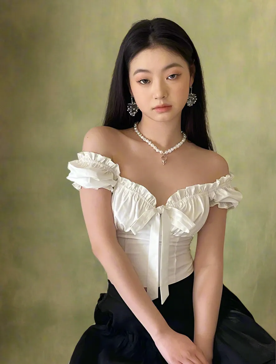 Vintage Ruffled Sweetheart Peasant Top